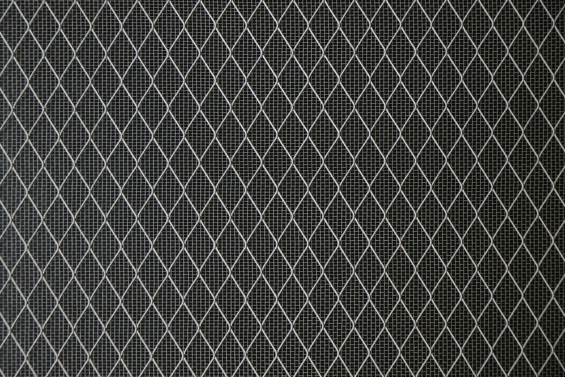 grey metal wire fence